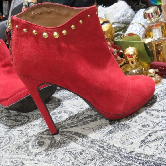 BOGO Mossimo Vibrant Red Suede High Heeled Ankle Booties Studded Embellished 9 - Picture 6 of 16